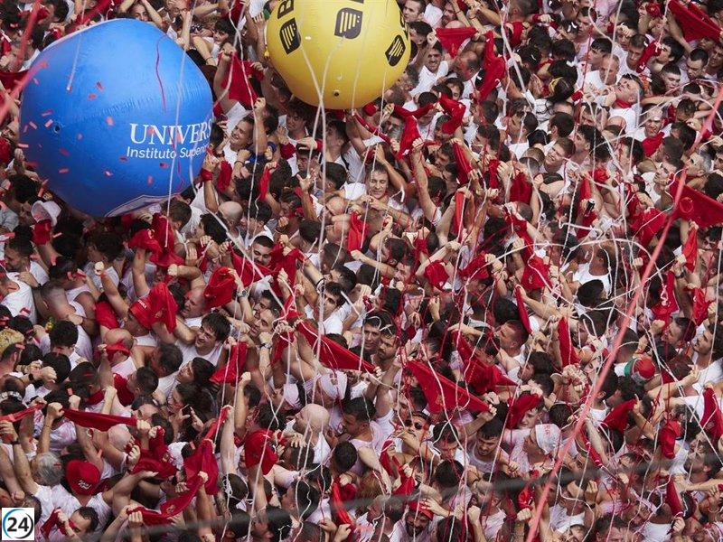 Duguna, Amudisna, San Juan de Dios, Gaiteros y Federación de Pelota compiten por el chupinazo de San Fermín