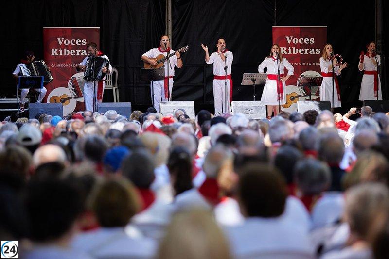Concierto de jotas en Pamplona en honor a la tradición musical.