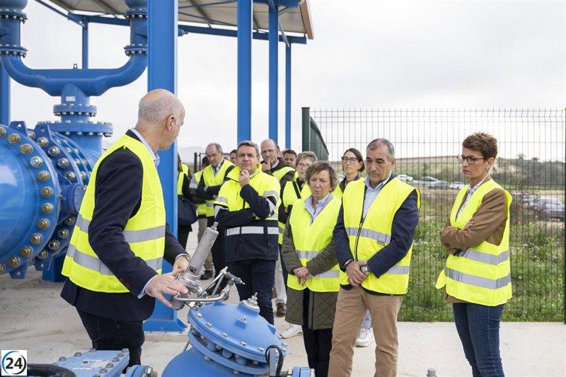 El agua de Itoiz transforma 1.100 hectáreas en regadío en Cárcar y Andosilla.