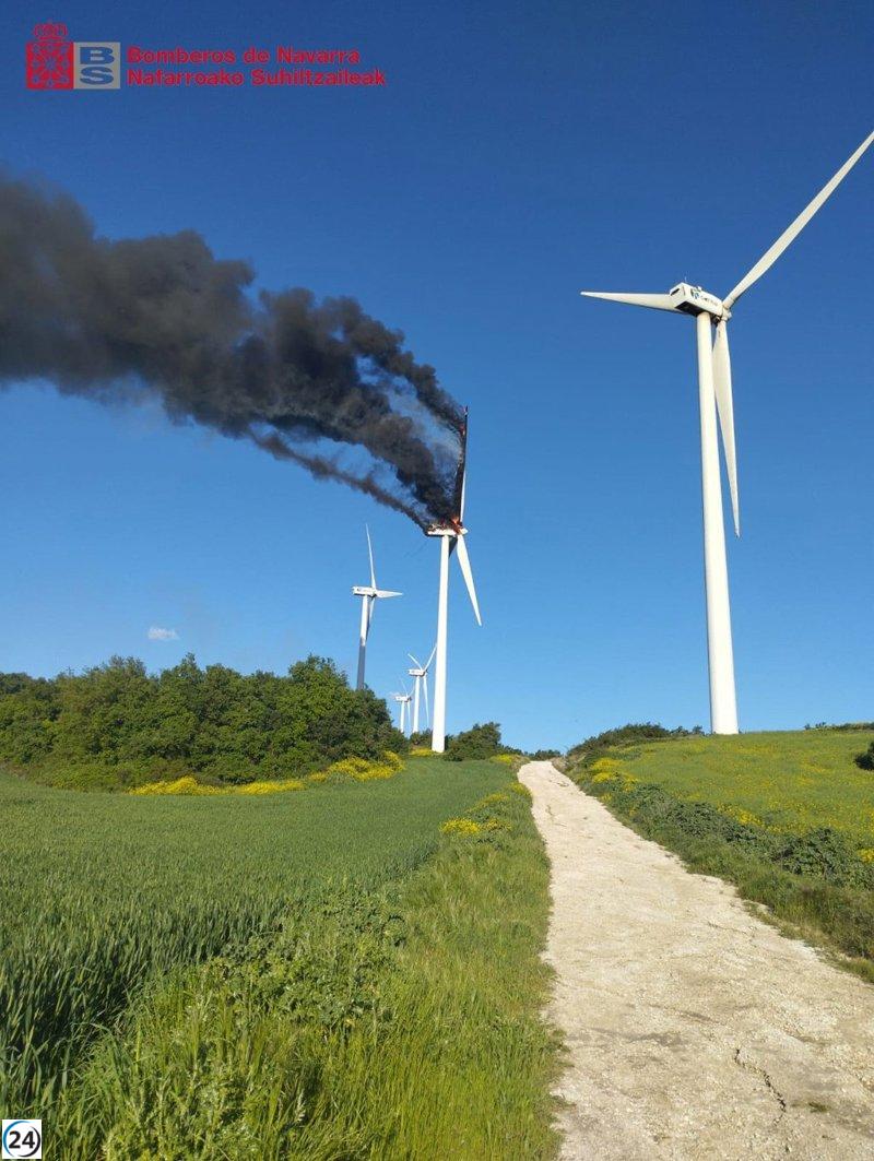 Incendio destruye aerogenerador en parque eólico de Muruarte de Reta.