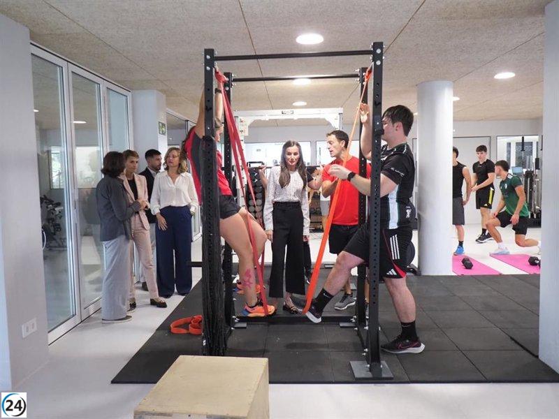 La Reina Letizia da inicio al curso 2025-2026 en el Centro Politécnico de Lumbier.