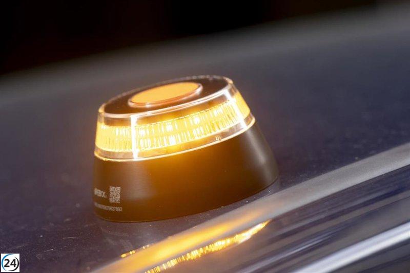 Irache insta a verificar la homologación de la baliza V-16 en la web de la DGT antes de adquirirla.