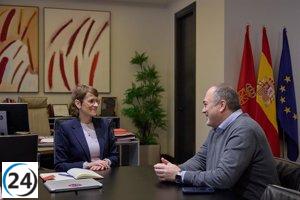 Chivite lleva a cabo encuentro con el sector automotriz navarro.