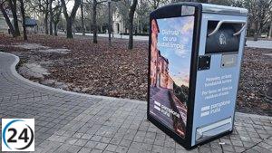 Pamplona presenta papeleras solares autocompactantes.