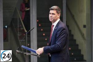 García (PPN) acusa a Chivite y Sánchez de traicionar a Navarra y España por aferrarse al poder.