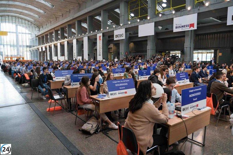 Ocho jóvenes navarros en la carrera por ser el mejor empresario virtual del país.