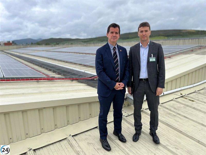 Mercadona instala paneles solares en Navarra al cumplir 10 años en la región.