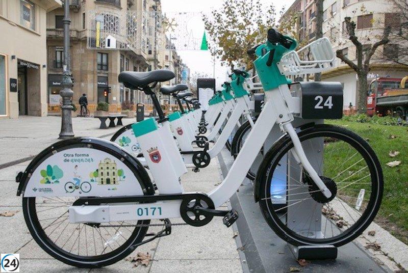 El servicio de bicis eléctricas de Pamplona rebaja el costo de los abonos y su criterio de precio para los usuarios ocasionales aumenta.