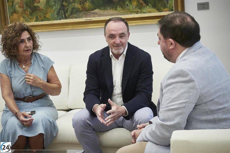 Esparza (UPN) critica el control de EH Bildu en la elección del presidente de Navarra y la deferencia hacia Sánchez