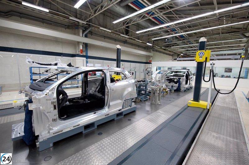 VW Navarra afirma que producir simultáneamente autos eléctricos y de combustión asegura un futuro prometedor.