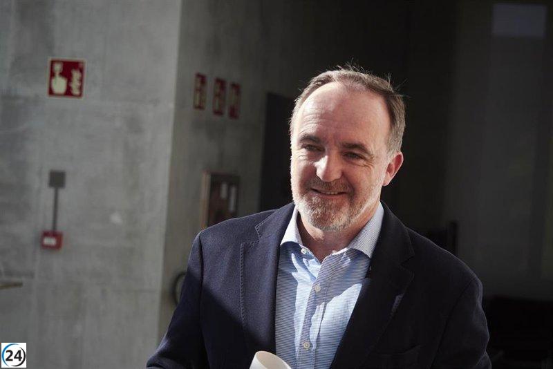 Esparza niega que alguien tenga la autoridad de hablar en nombre de España a favor de la amnistía.