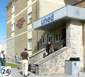 UNED Pamplona recibirá la Medalla de Oro de Navarra con aprobación gubernamental.