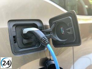 Cumbre en Pamplona reúne a principales regiones europeas de automoción para discutir la transición hacia vehículos eléctricos.